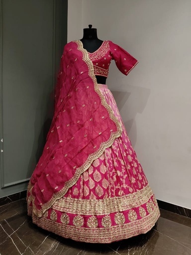 7002 Lehenga Choli